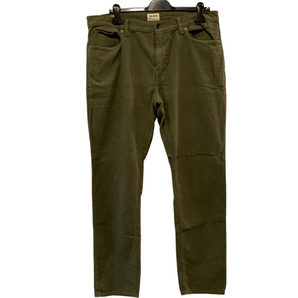 Todd Snyder Slim Fit Stretch Soft Chino Pants. See Pics and Details.